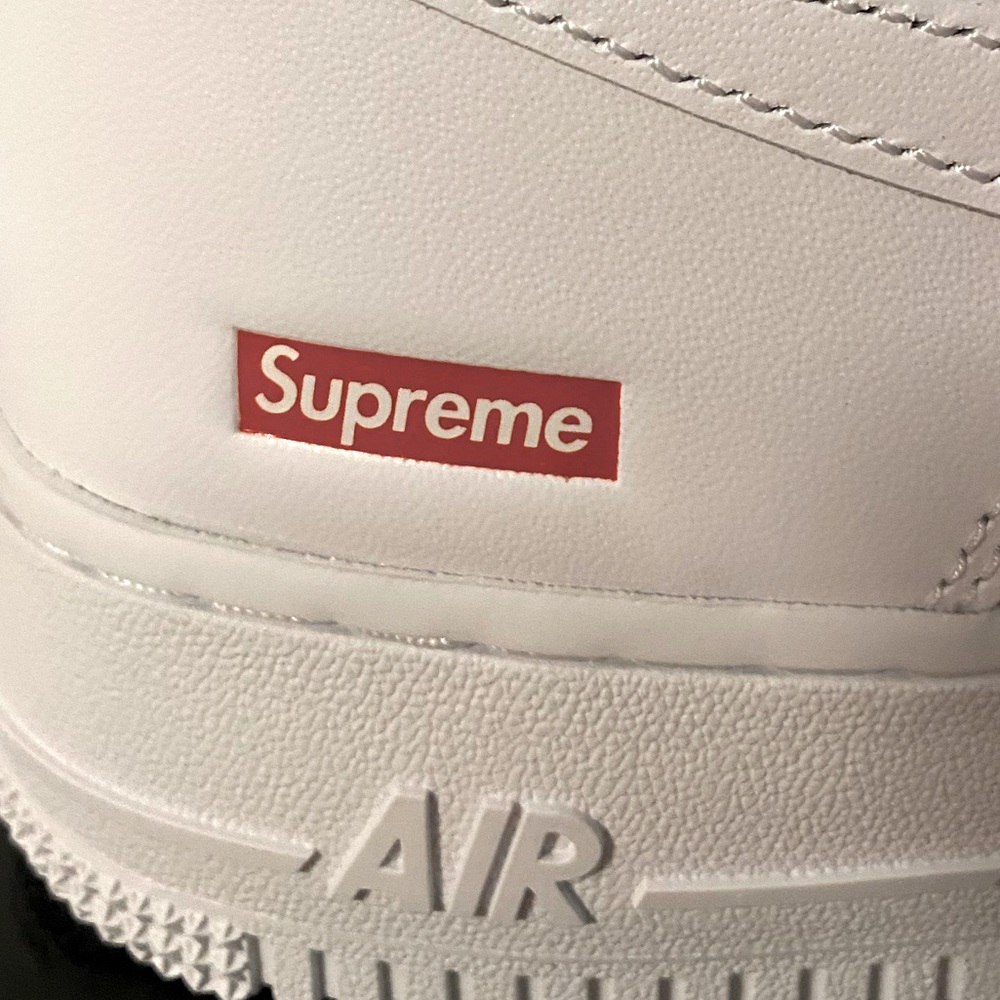 ❌sold ❌ Brand New Men’s Air Force 1 SP size 10.5 “Supreme” CU9225-100 - Picture 4 of 11